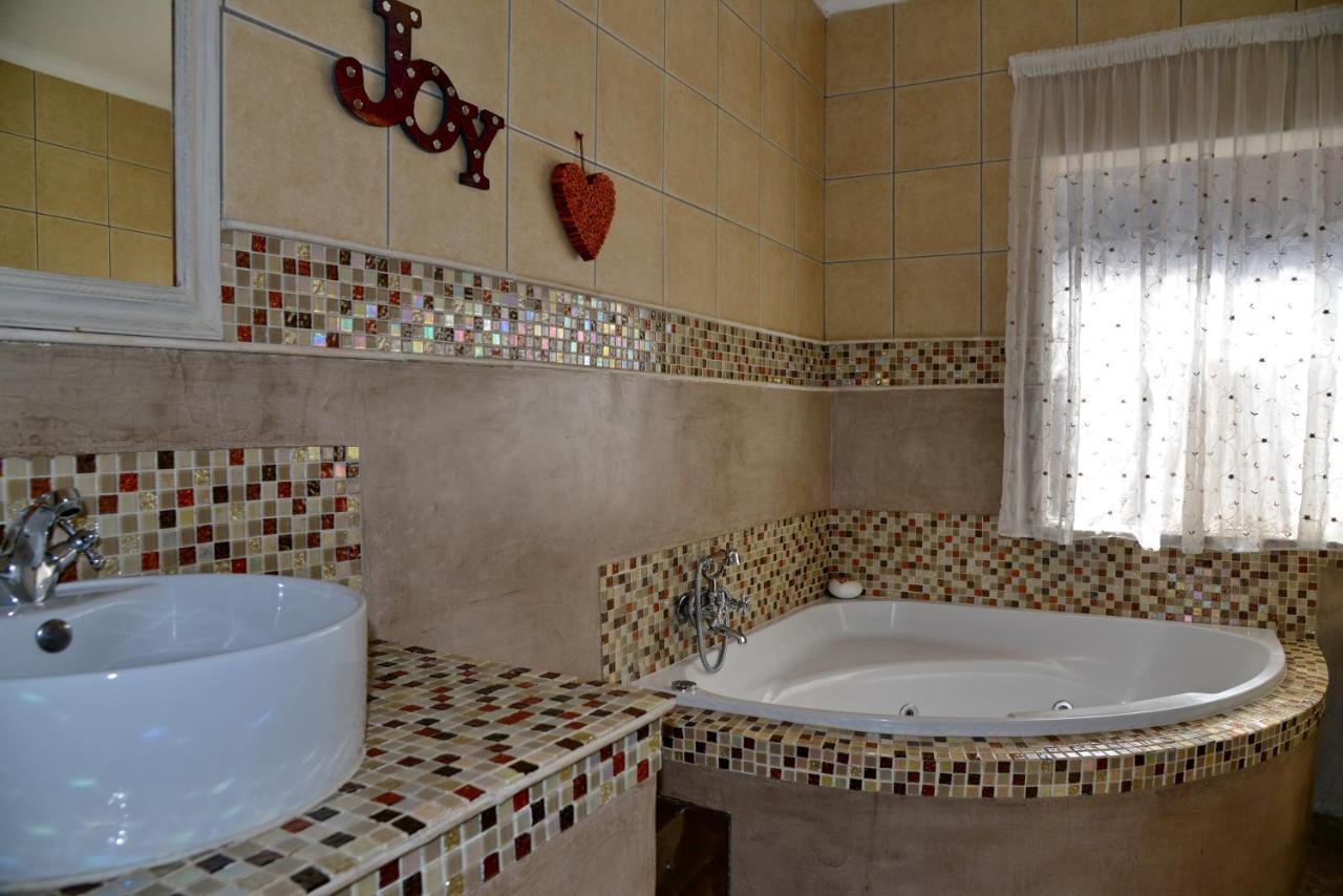 Annie'S Boutique Guesthouse And Garden Spa Hartbeespoort Luaran gambar