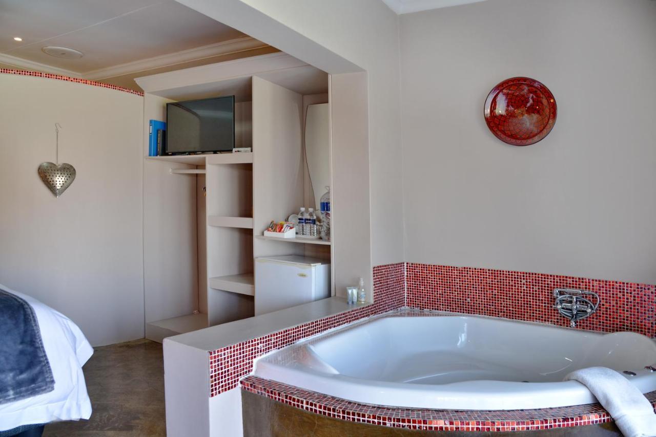 Annie'S Boutique Guesthouse And Garden Spa Hartbeespoort Luaran gambar